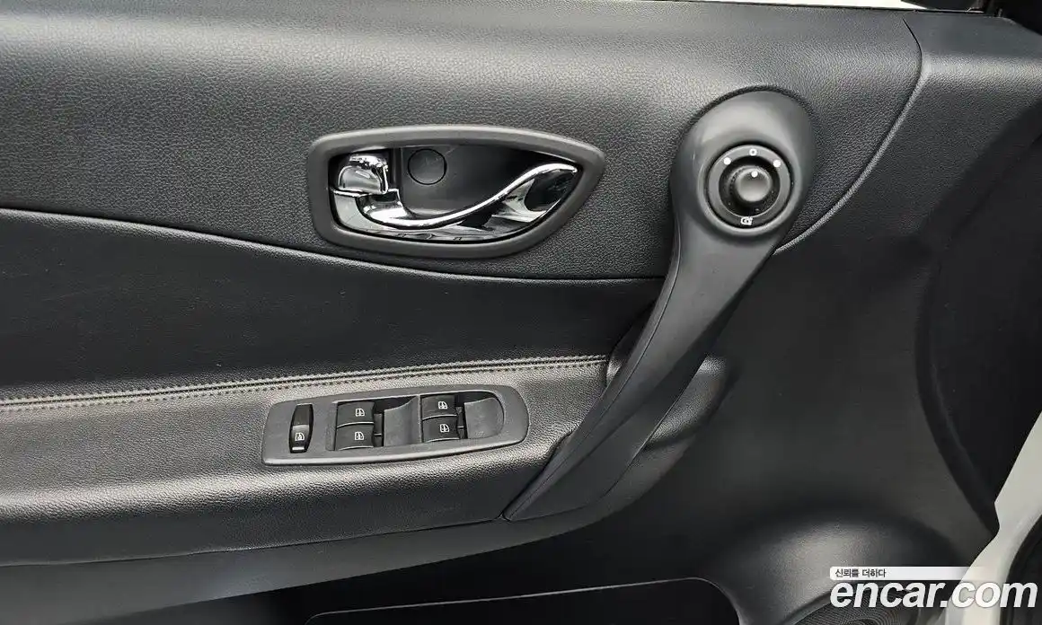 Renault QM5 2014 2.0 Автомат в Москве № 208702, фото 11