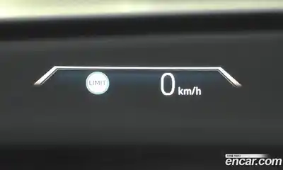 BMW 2-Series 2025 2.0 Автомат в Москве № 210130, миниатюра 11