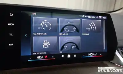 BMW 2-Series 2025 2.0 Автомат в Москве № 210130, миниатюра 3