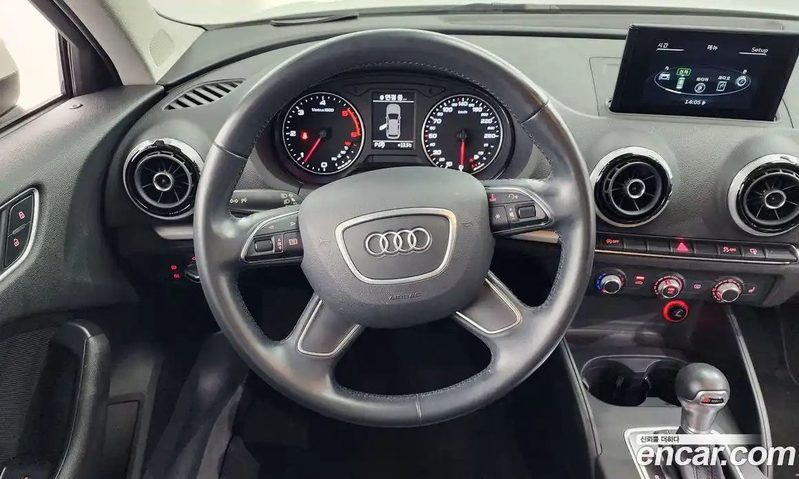 Audi A3 2015 1.6 Автомат в Москве № 212348, фото 13