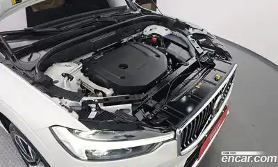 Volvo XC60 2024 2.0 Автомат в Москве № 212828, миниатюра 6