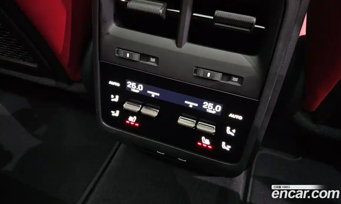 Porsche Macan 2025 0.2 Автомат в Москве № 212923, фото 18