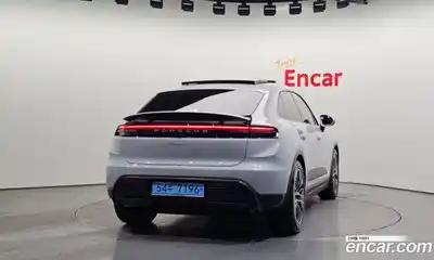 Porsche Macan 2025 0.2 Автомат в Москве № 212923, миниатюра 4