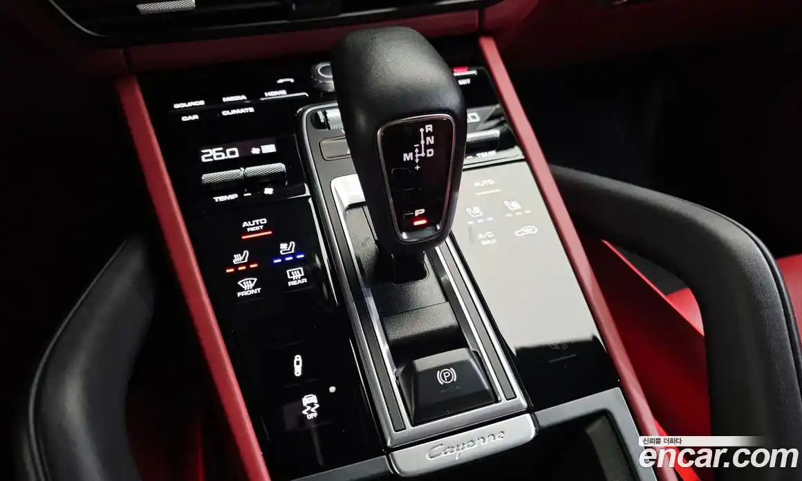 Porsche Cayenne 2023 3.0 Автомат в Москве № 213160, фото 14