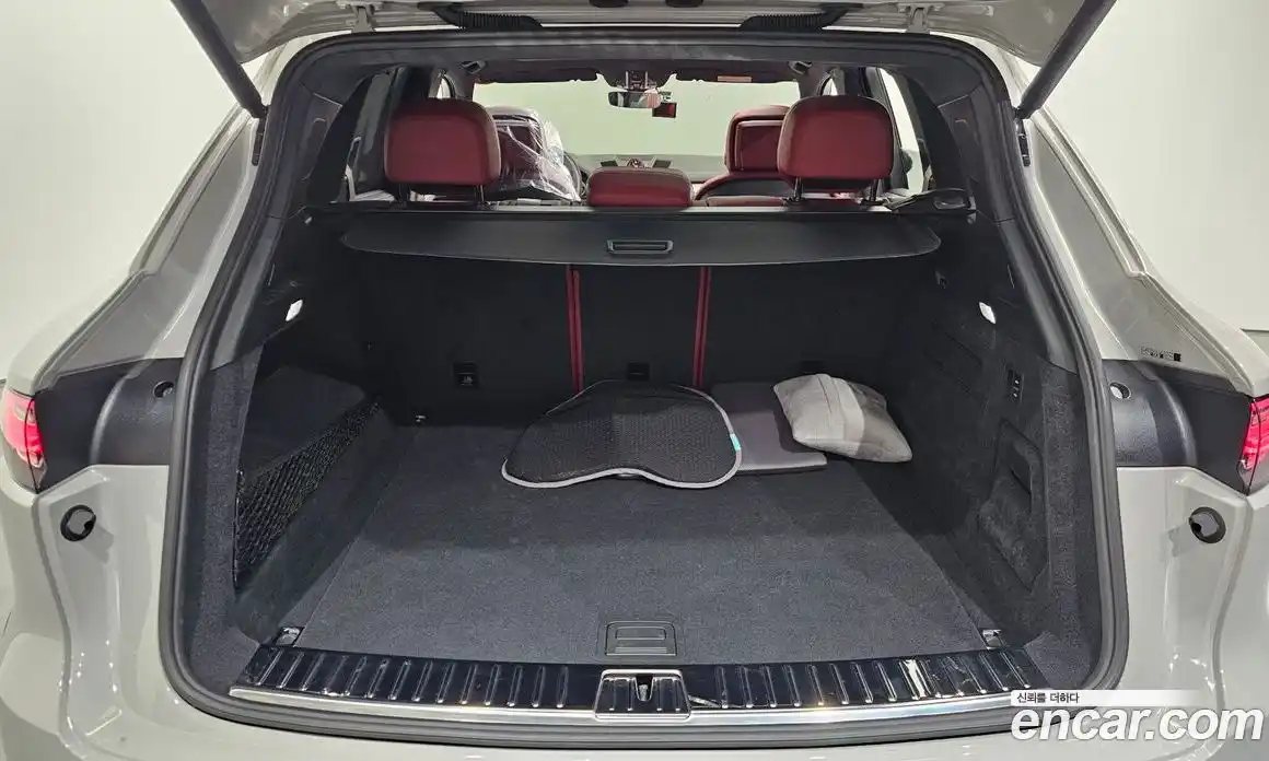 Porsche Cayenne 2023 3.0 Автомат в Москве № 213160, фото 4