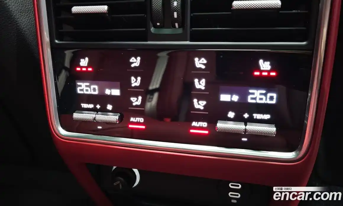 Porsche Cayenne 2023 3.0 Автомат в Москве № 213160, фото 6