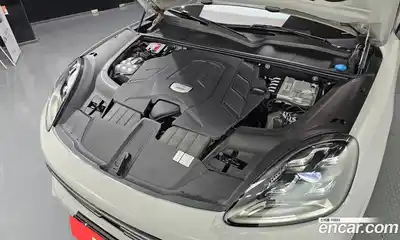 Porsche Cayenne 2023 3.0 Автомат в Москве № 213160, миниатюра 8