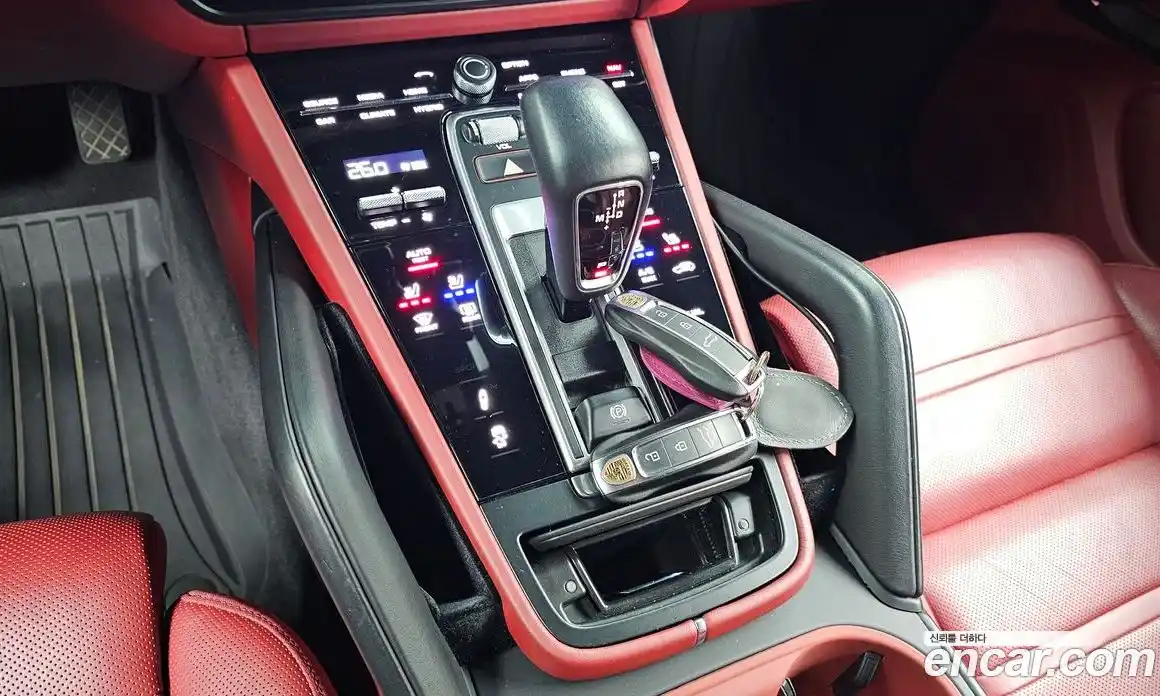 Porsche Cayenne 2021 3.0 Автомат в Москве № 213201, фото 15