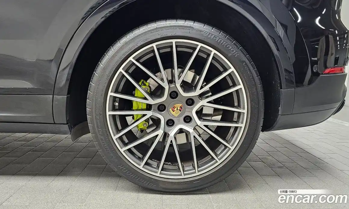 Porsche Cayenne 2021 3.0 Автомат в Москве № 213201, фото 16