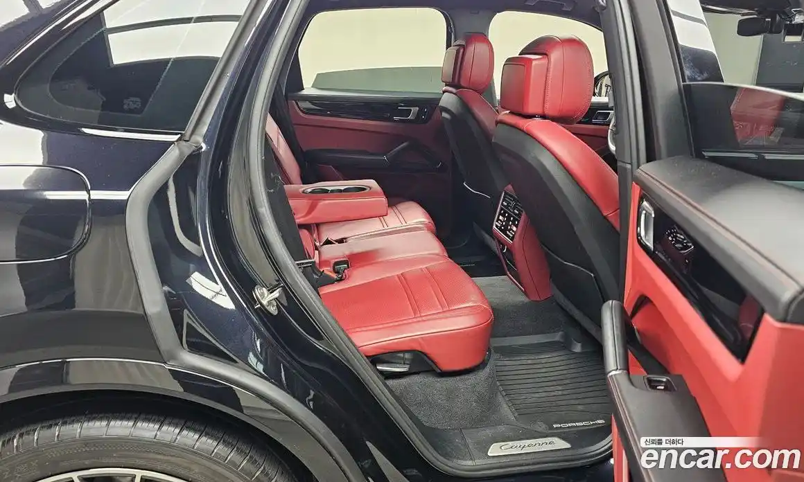 Porsche Cayenne 2021 3.0 Автомат в Москве № 213201, фото 9