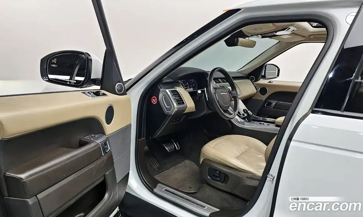 Land Rover Range-Rover Sport 2018 3.0 Автомат в Москве № 213546, фото 15