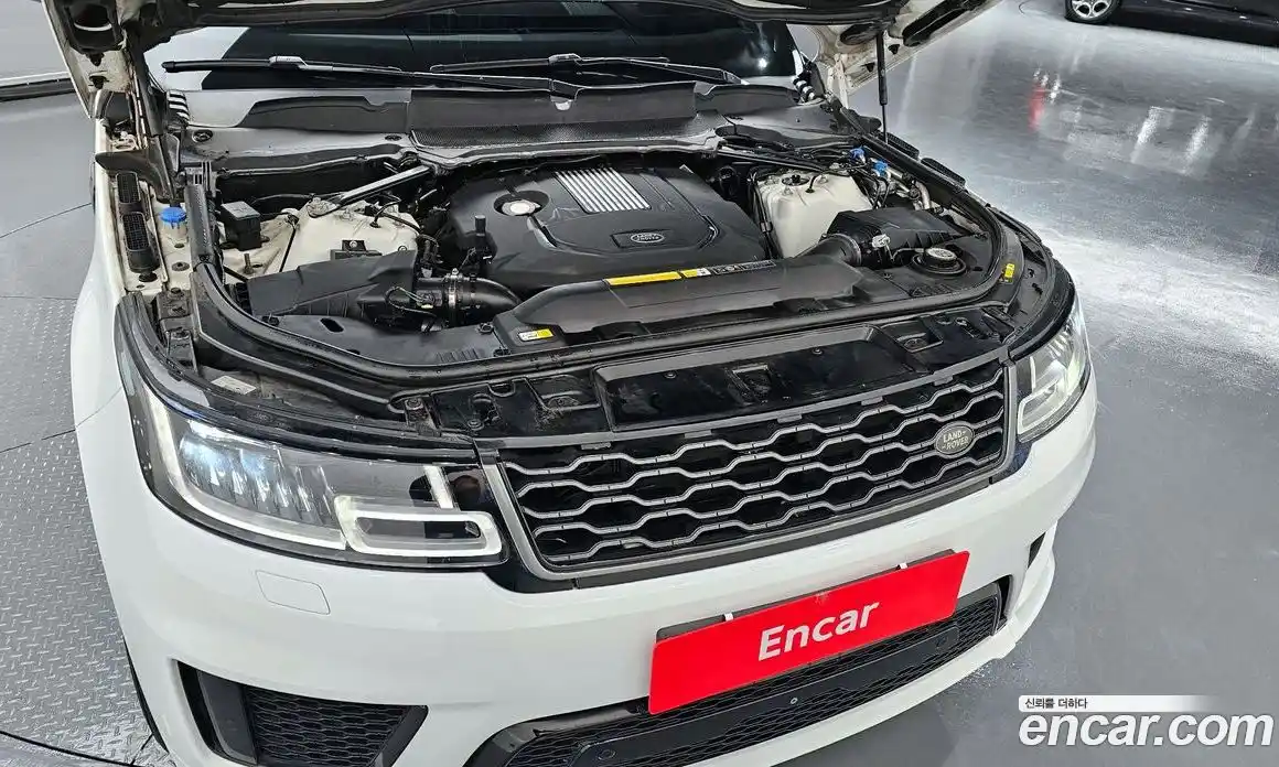 Land Rover Range-Rover Sport 2018 3.0 Автомат в Москве № 213546, фото 17