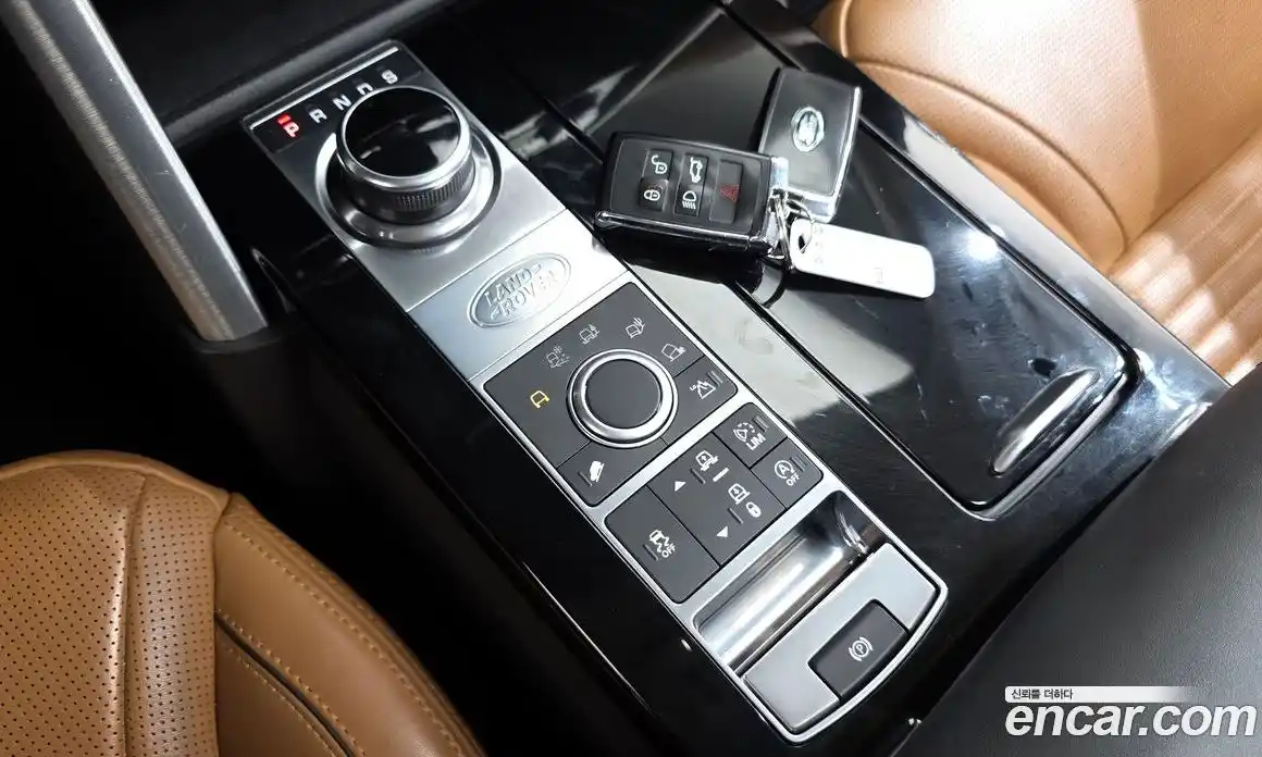 Land Rover Discovery 2018 3.0 Автомат в Москве № 213780, фото 14