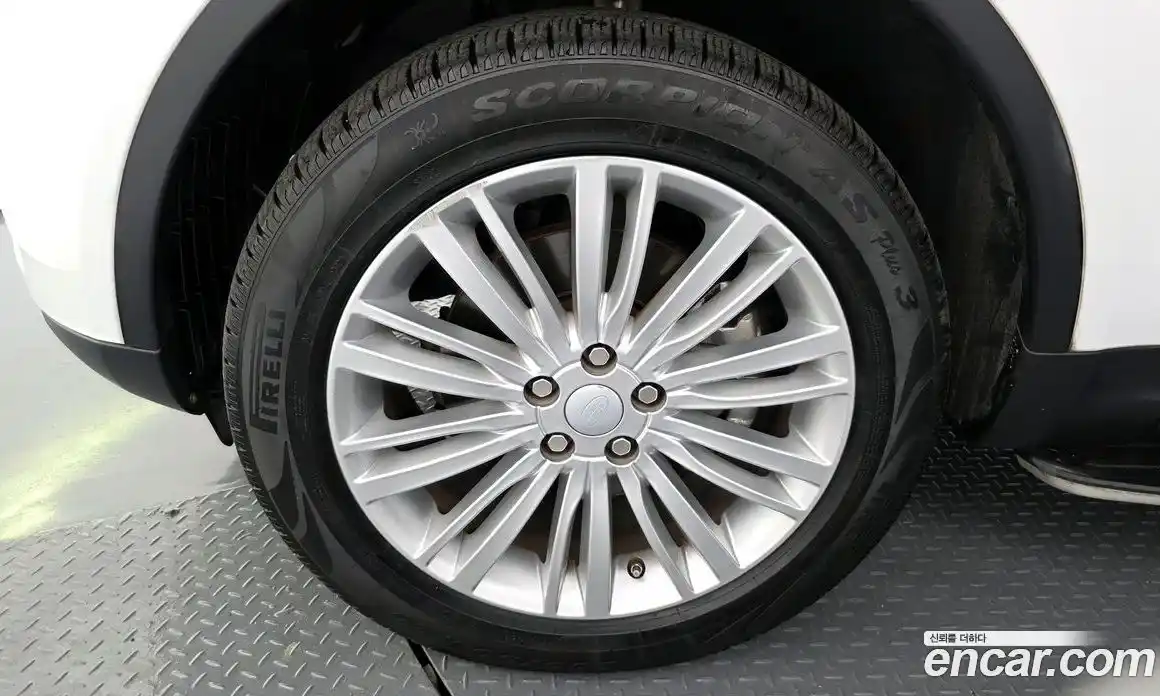 Land Rover Discovery 2018 3.0 Автомат в Москве № 213780, фото 3