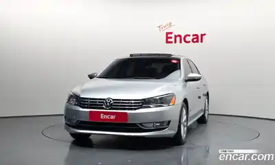 Volkswagen Passat 2014 1.8 Автомат в Москве № 215123, миниатюра 12