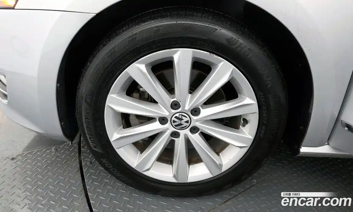 Volkswagen Passat 2014 1.8 Автомат в Москве № 215123, фото 13