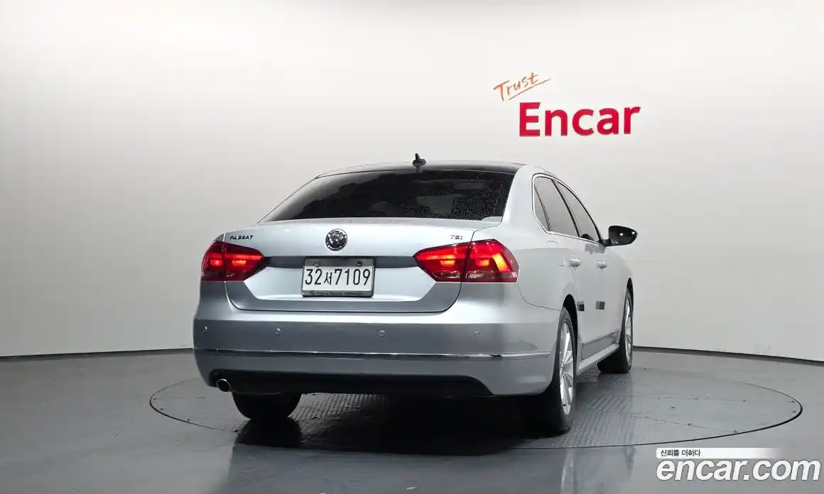 Volkswagen Passat 2014 1.8 Автомат в Москве № 215123, фото 15