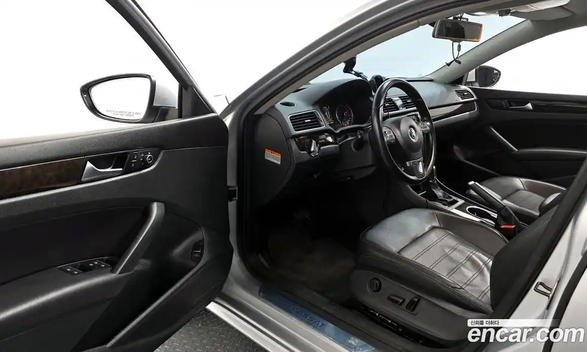 Volkswagen Passat 2014 1.8 Автомат в Москве № 215123, фото 19