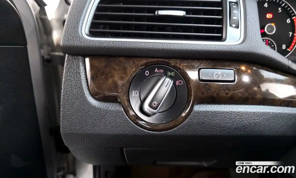 Volkswagen Passat 2014 1.8 Автомат в Москве № 215123, фото 20