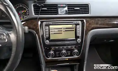 Volkswagen Passat 2014 1.8 Автомат в Москве № 215123, миниатюра 4