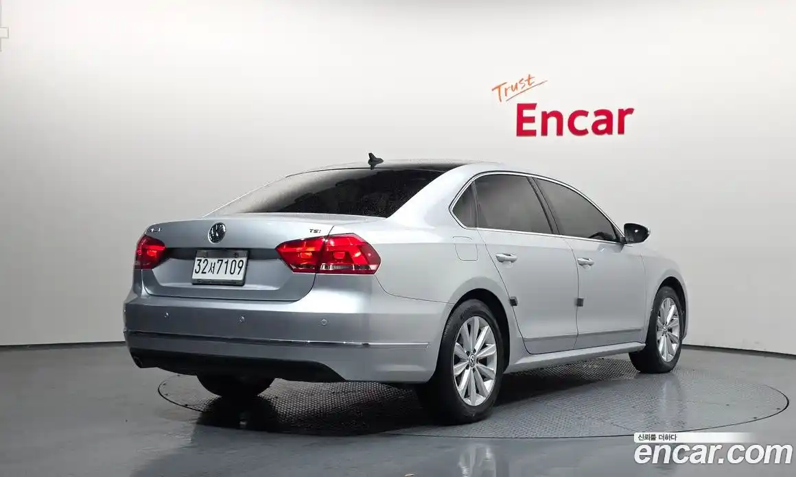 Volkswagen Passat 2014 1.8 Автомат в Москве № 215123, фото 7