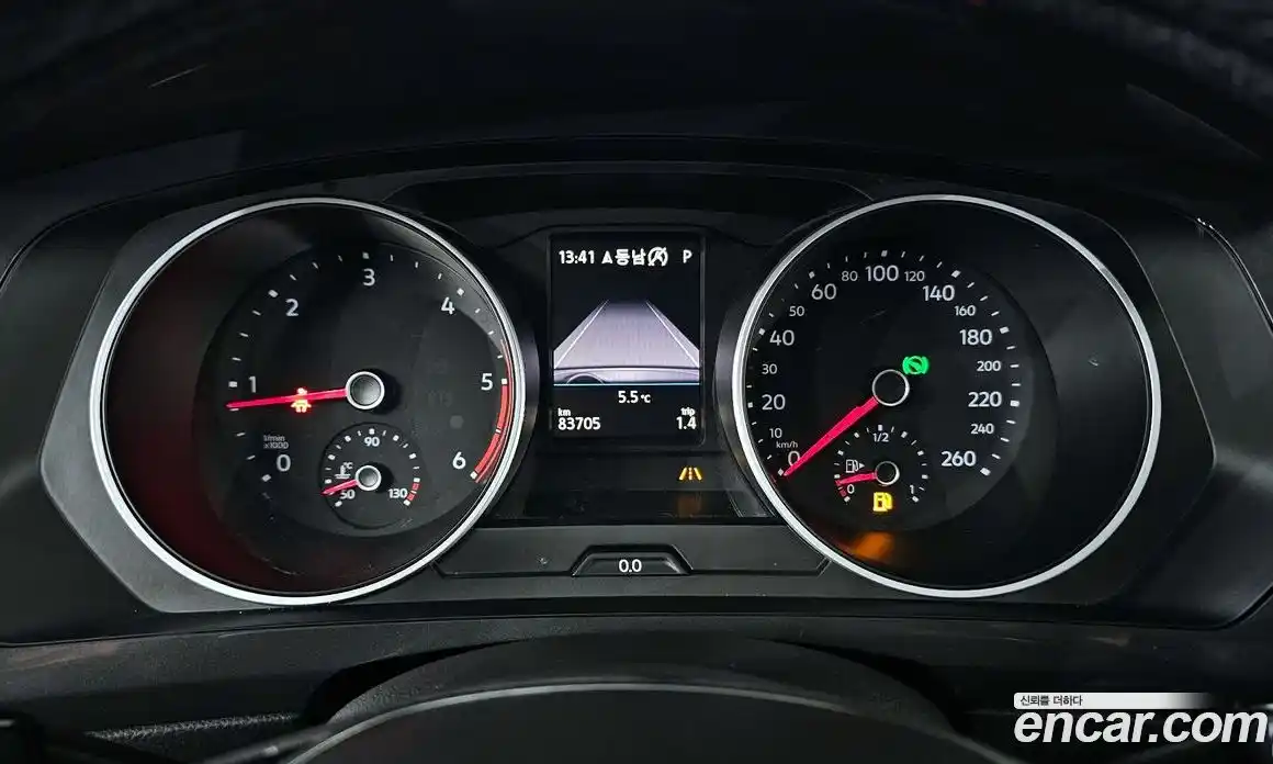 Volkswagen Tiguan 2018 2.0 Автомат в Москве № 215126, фото 11