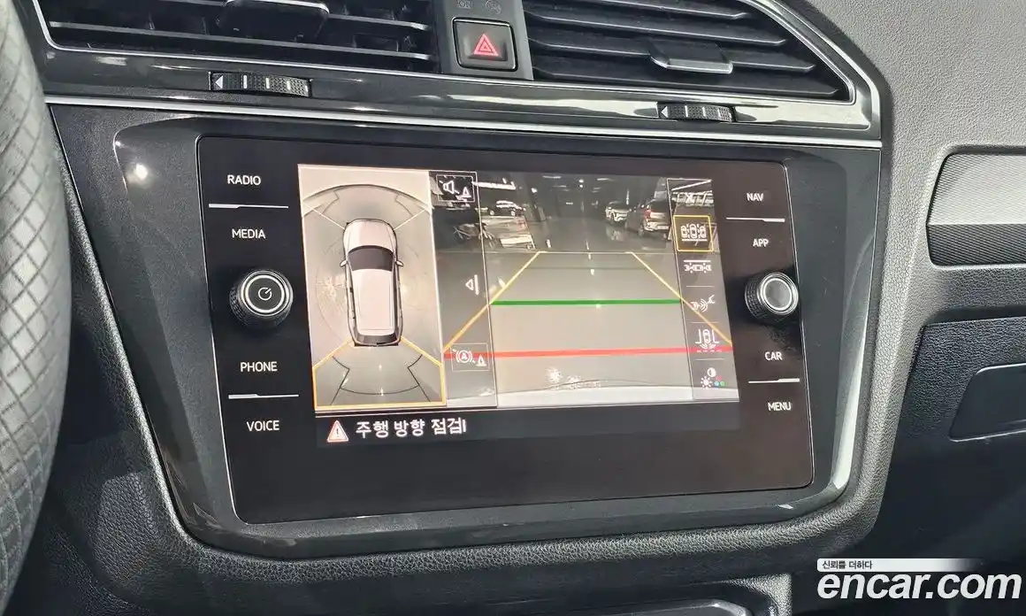 Volkswagen Tiguan 2018 2.0 Автомат в Москве № 215126, фото 13