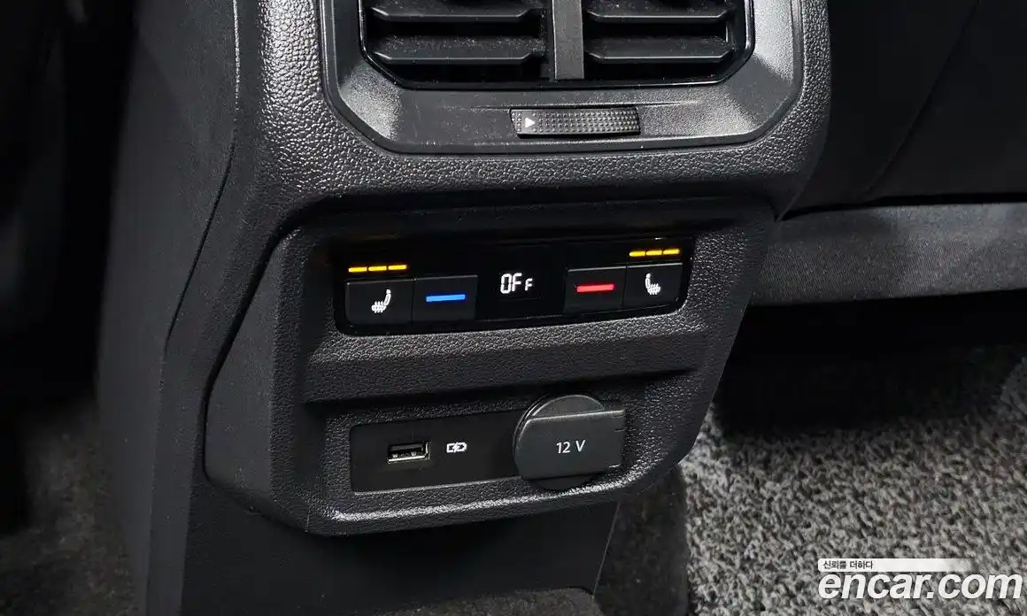 Volkswagen Tiguan 2018 2.0 Автомат в Москве № 215126, фото 9