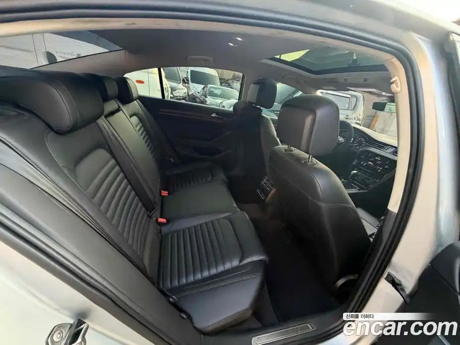 Volkswagen Passat 2018 2.0 Автомат в Москве № 215386, фото 12