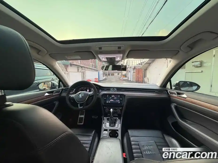Volkswagen Passat 2018 2.0 Автомат в Москве № 215386, фото 13