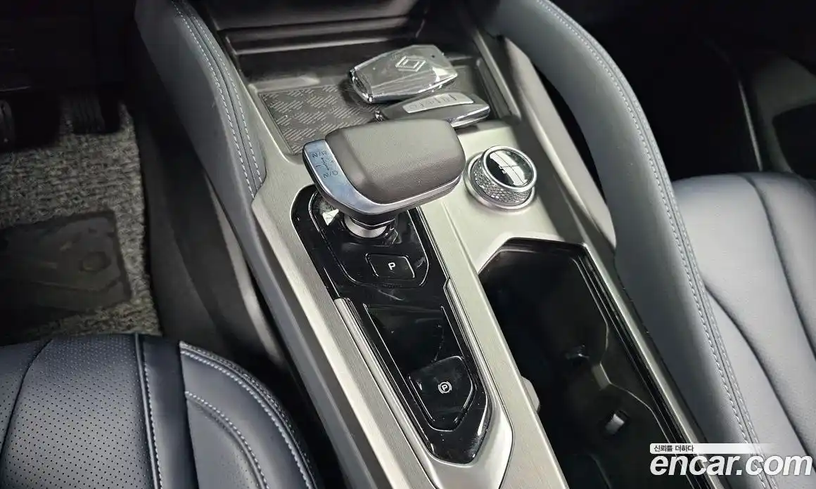 Renault Grand Koleos 2025 1.5 Автомат в Москве № 220401, фото 2