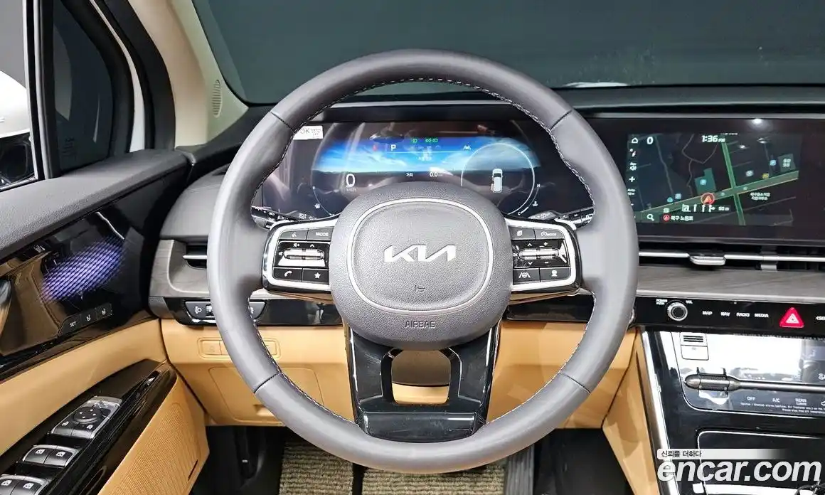 Kia Canival 2023 3.5 Автомат в Москве № 22156, фото 17