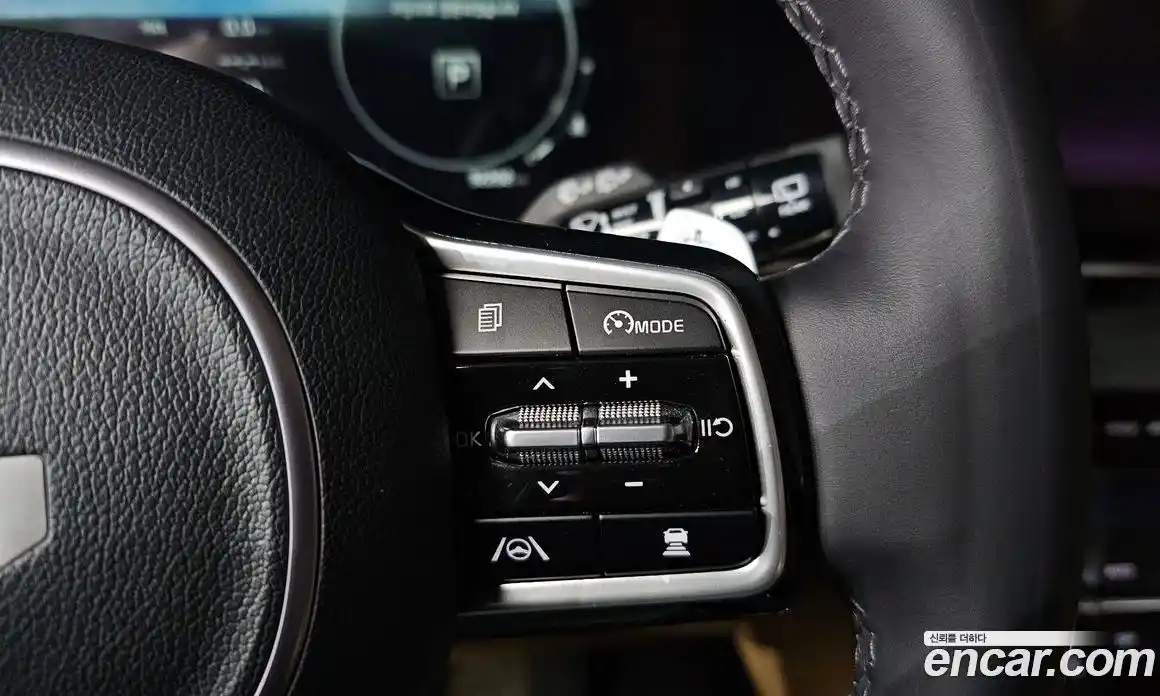 Kia Canival 2023 3.5 Автомат в Москве № 22156, фото 3