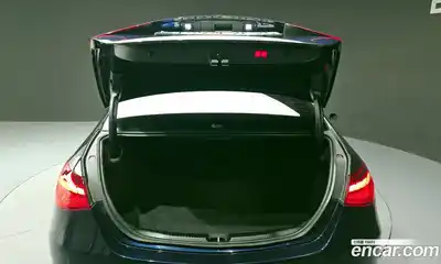 Mercedes-Benz C-Class 2022 2.0 Автомат в Москве № 224838, миниатюра 2