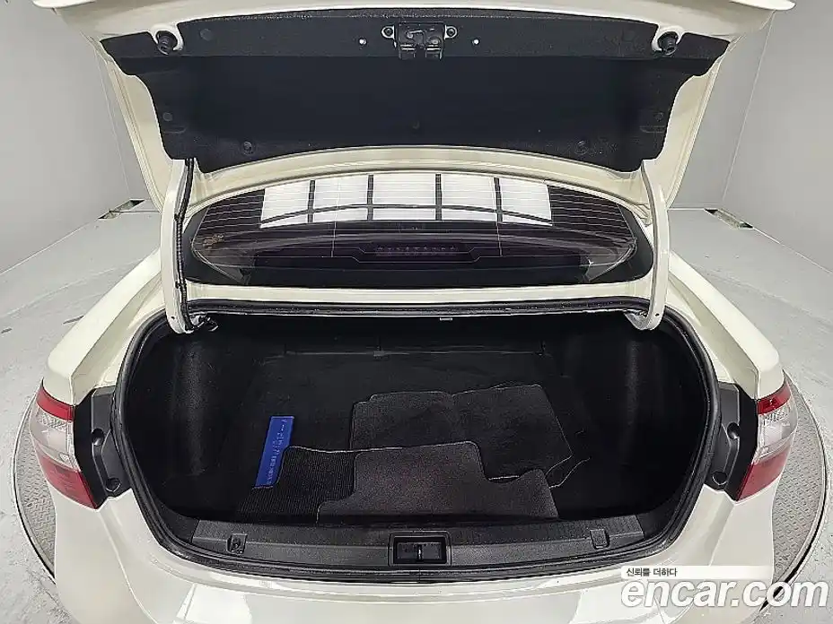 Renault SM3 2011 1.6 Автомат в Москве № 226396, фото 4