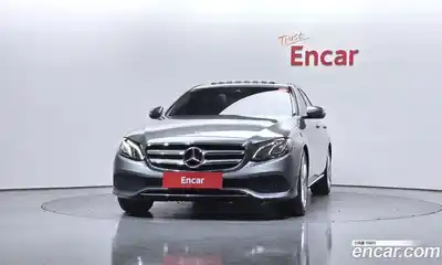 Mercedes-Benz E-Class 2018 2.0 Автомат в Москве № 229545, миниатюра 3