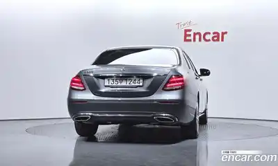 Mercedes-Benz E-Class 2018 2.0 Автомат в Москве № 229545, миниатюра 4