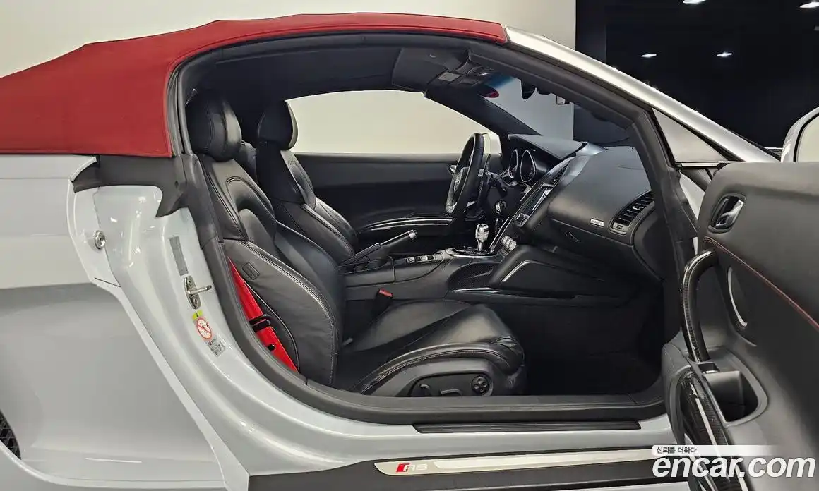 Audi R8 2015 5.2 Автомат в Москве № 230172, фото 10