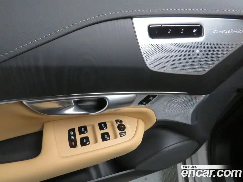 Volvo XC90 2024 2.0 Автомат в Москве № 230866, фото 11