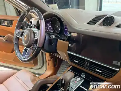 Porsche Cayenne 2023 3.0 Автомат в Москве № 231073, миниатюра 12