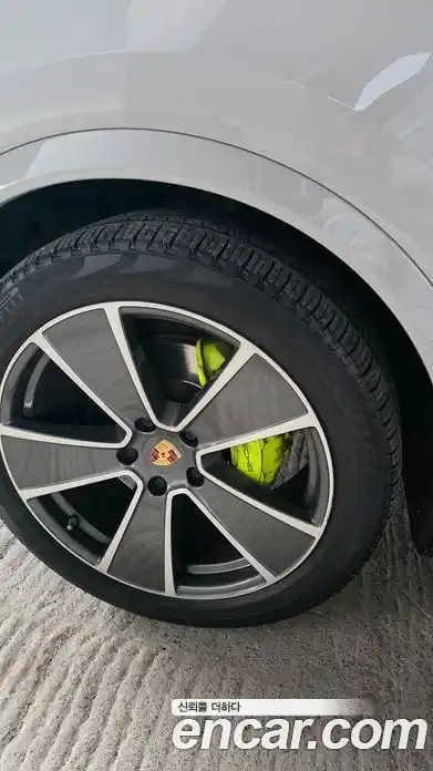 Porsche Cayenne 2023 3.0 Автомат в Москве № 231073, фото 15