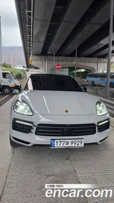 Porsche Cayenne 2023 3.0 Автомат в Москве № 231073, фото 16