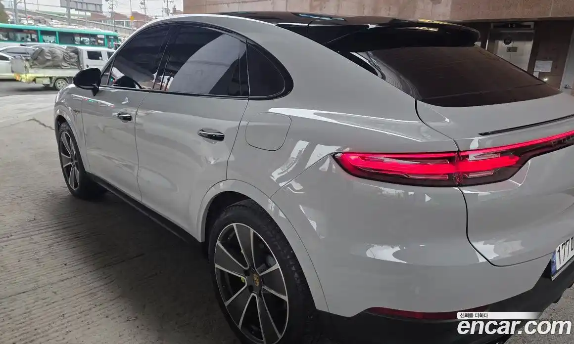 Porsche Cayenne 2023 3.0 Автомат в Москве № 231073, фото 19