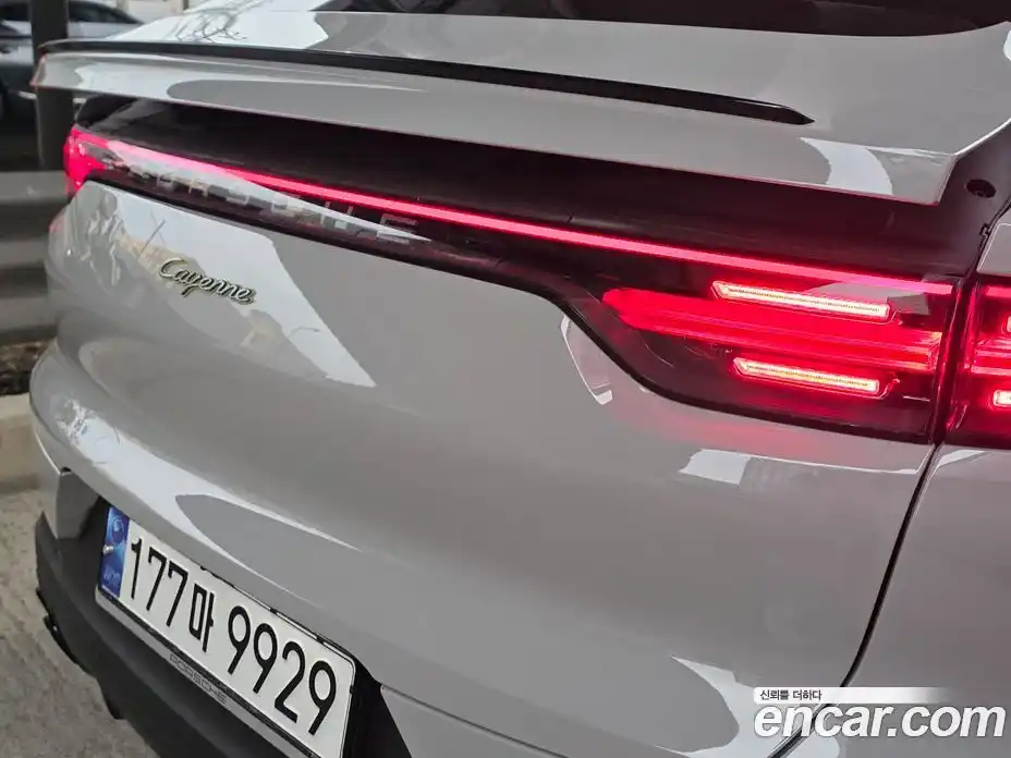 Porsche Cayenne 2023 3.0 Автомат в Москве № 231073, фото 3