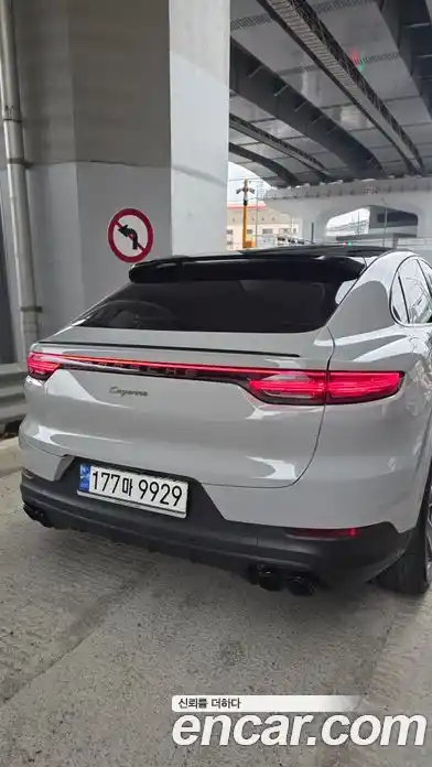 Porsche Cayenne 2023 3.0 Автомат в Москве № 231073, фото 5