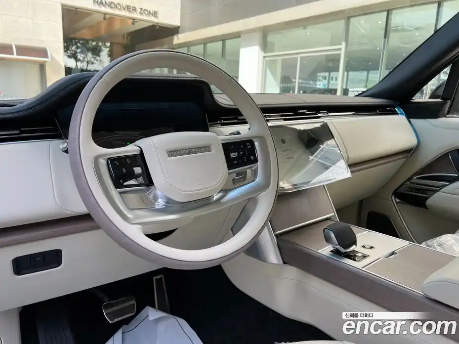 Land Rover Range-Rover 2024 4.4 Автомат в Москве № 231306, фото 19