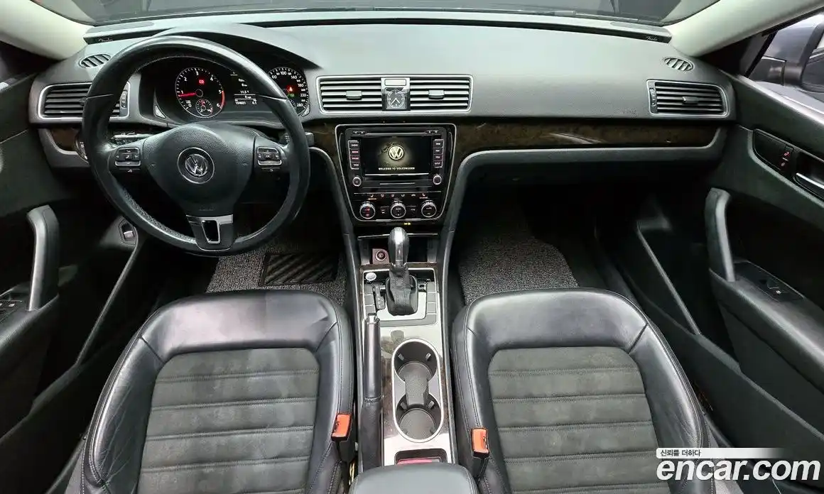 Volkswagen Passat 2015 2.0 Автомат в Москве № 232239, фото 13