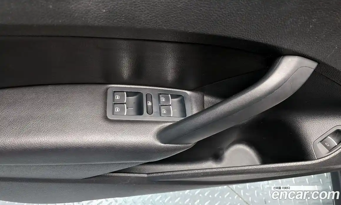 Volkswagen Passat 2015 2.0 Автомат в Москве № 232239, фото 15