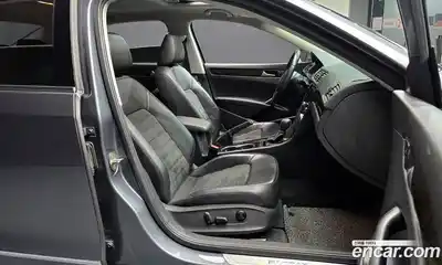 Volkswagen Passat 2015 2.0 Автомат в Москве № 232239, миниатюра 5