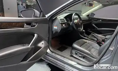 Volkswagen Passat 2015 2.0 Автомат в Москве № 232239, миниатюра 8
